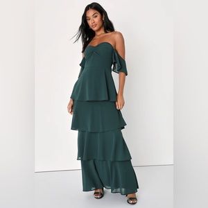 Dark green Lulus bridesmaid dress. Worn once.